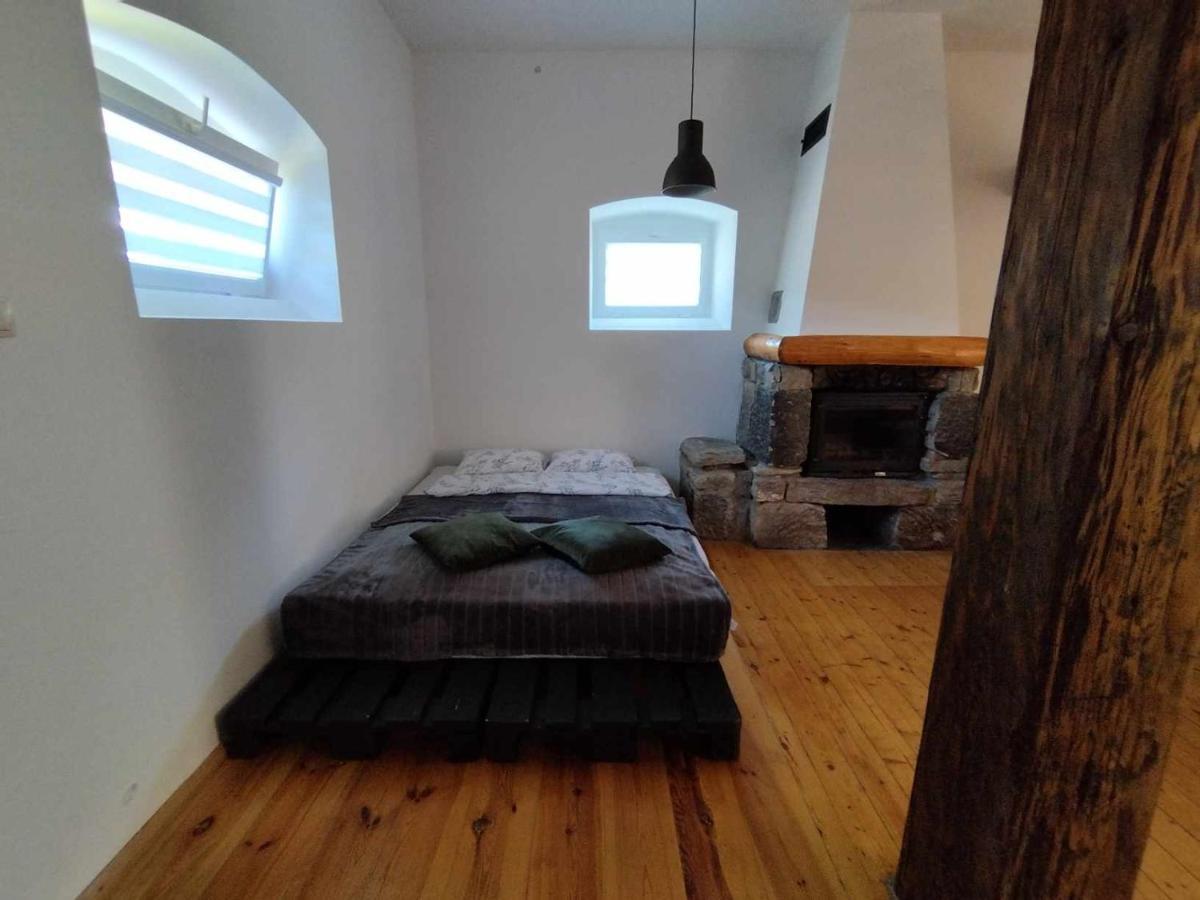 Apartamenty - Stara Stajnia - Na Krancu Swiata Miłków Екстериор снимка
